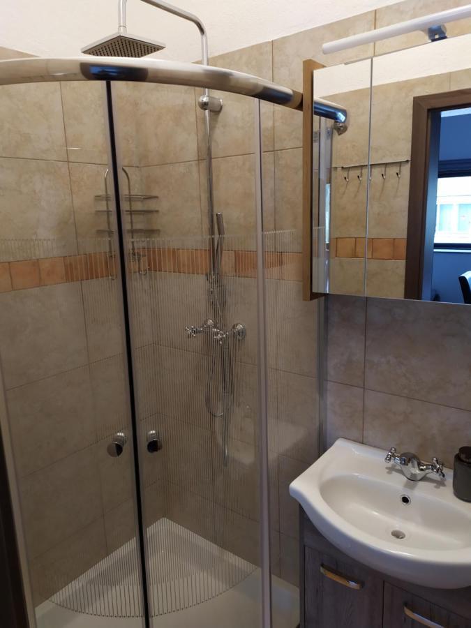 Gostilna Ulcar Hotel Ig Kültér fotó