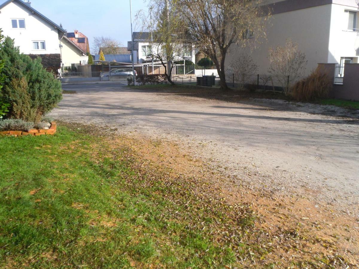 Gostilna Ulcar Hotel Ig Kültér fotó