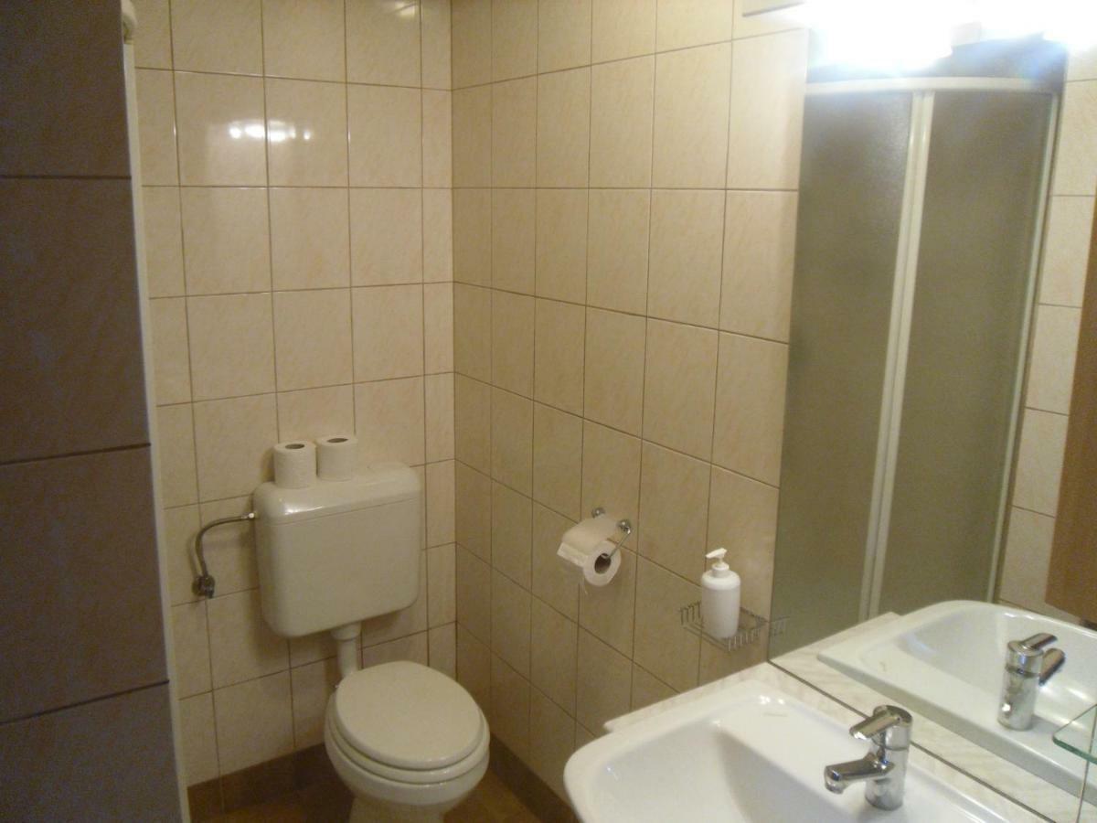 Gostilna Ulcar Hotel Ig Kültér fotó